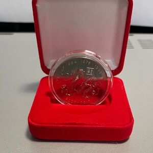 Republic of Somaliland 5 Dollars 2000 Year of the Dragon Coin in Display Case